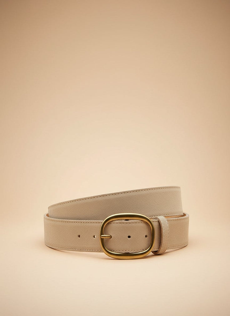 André Brisea beige suede leather belt with oval gold buckle. Made in Italy.