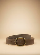 André Brisea taupe suede leather belt with oval brass buckle, made in Italy.