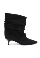 DELIA NOIR