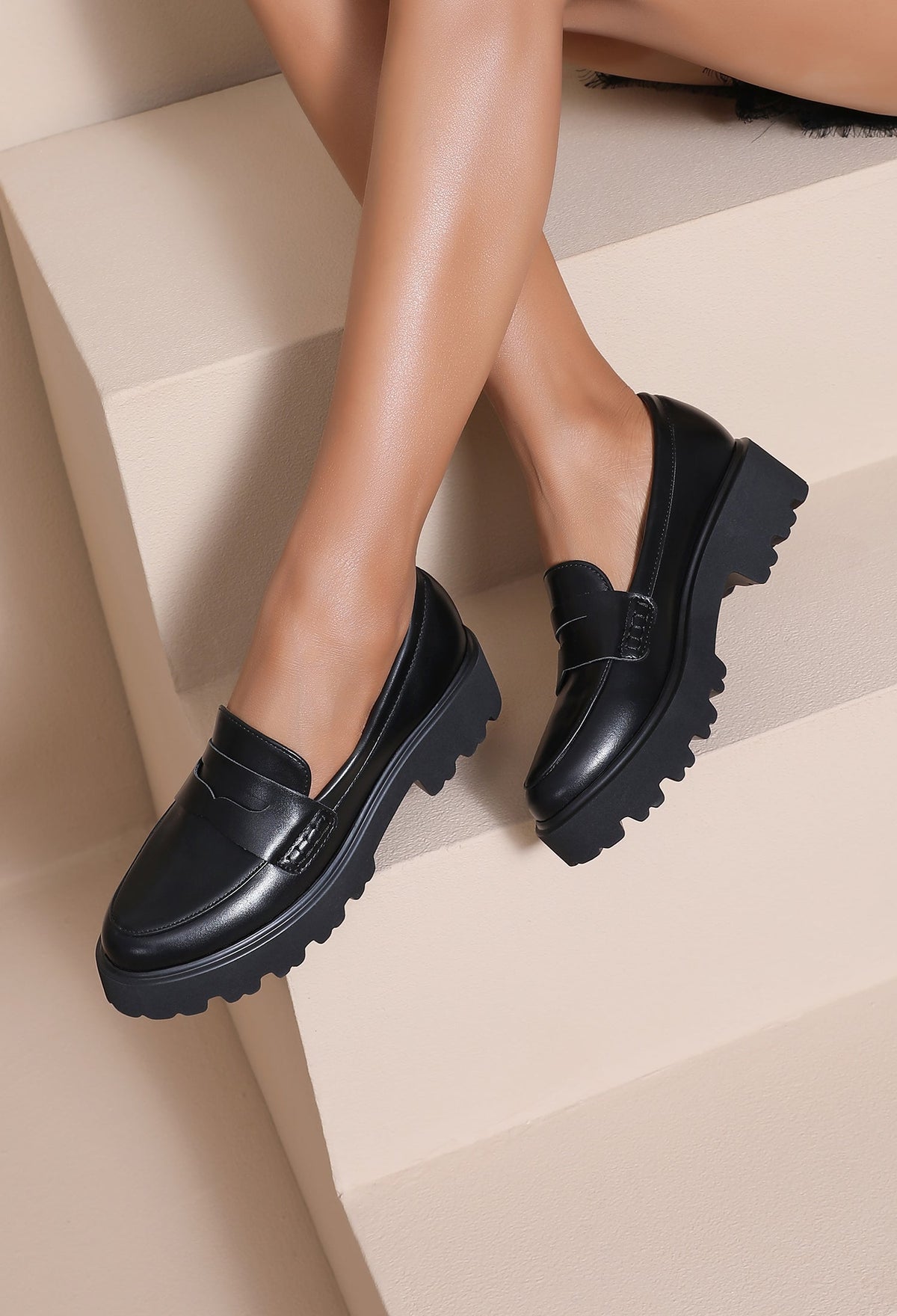 LAURELINE BLACK