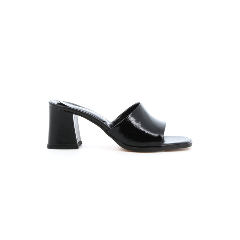 SCARPINA NOIR VERNI - MULE